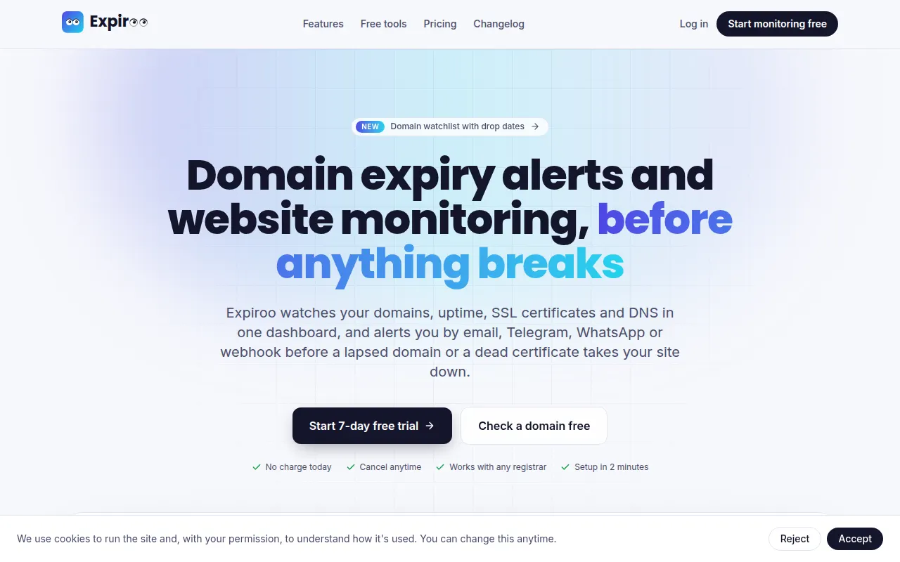 Homepage of expiroo.com